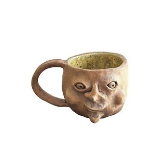 VTG 3D‎ Face pottery mug cup coffee/tea/expresso glazed inside.